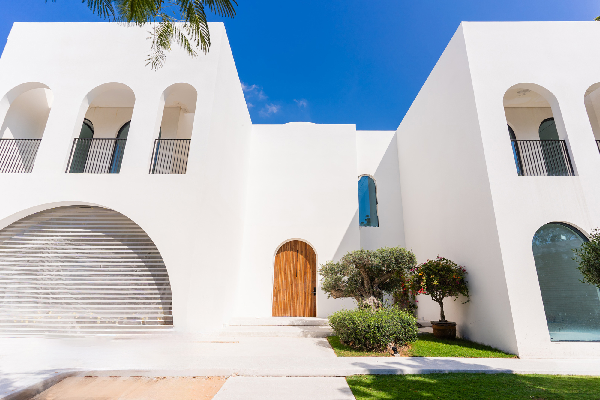 Exquisite Modern 6-Bedroom Villa in Emirates Hills, Dubai with Infinity Pool - METALUXURY