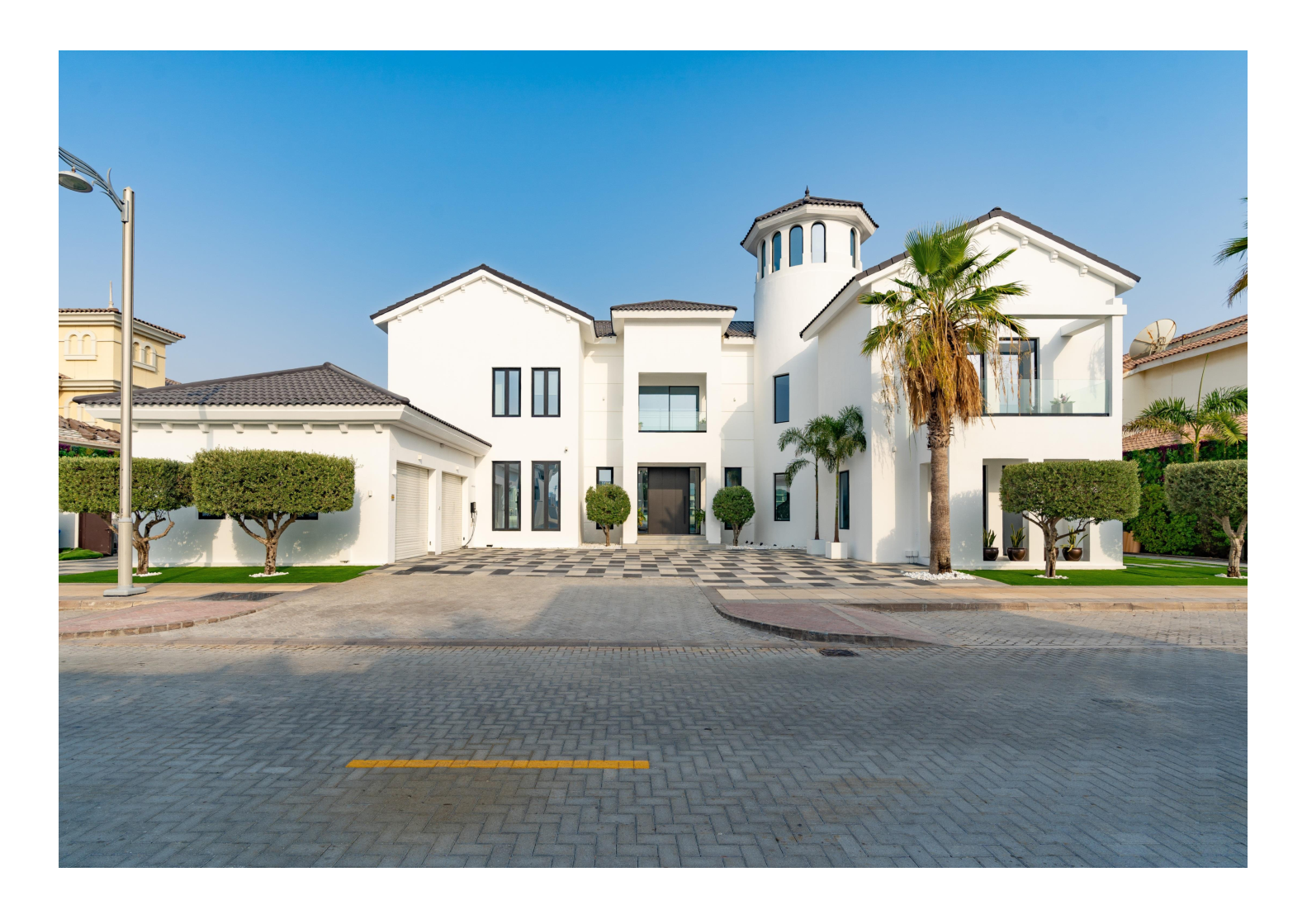 Modern 6-Bedroom Luxury Villa in Palm Jumeirah, Dubai - METALUXURY