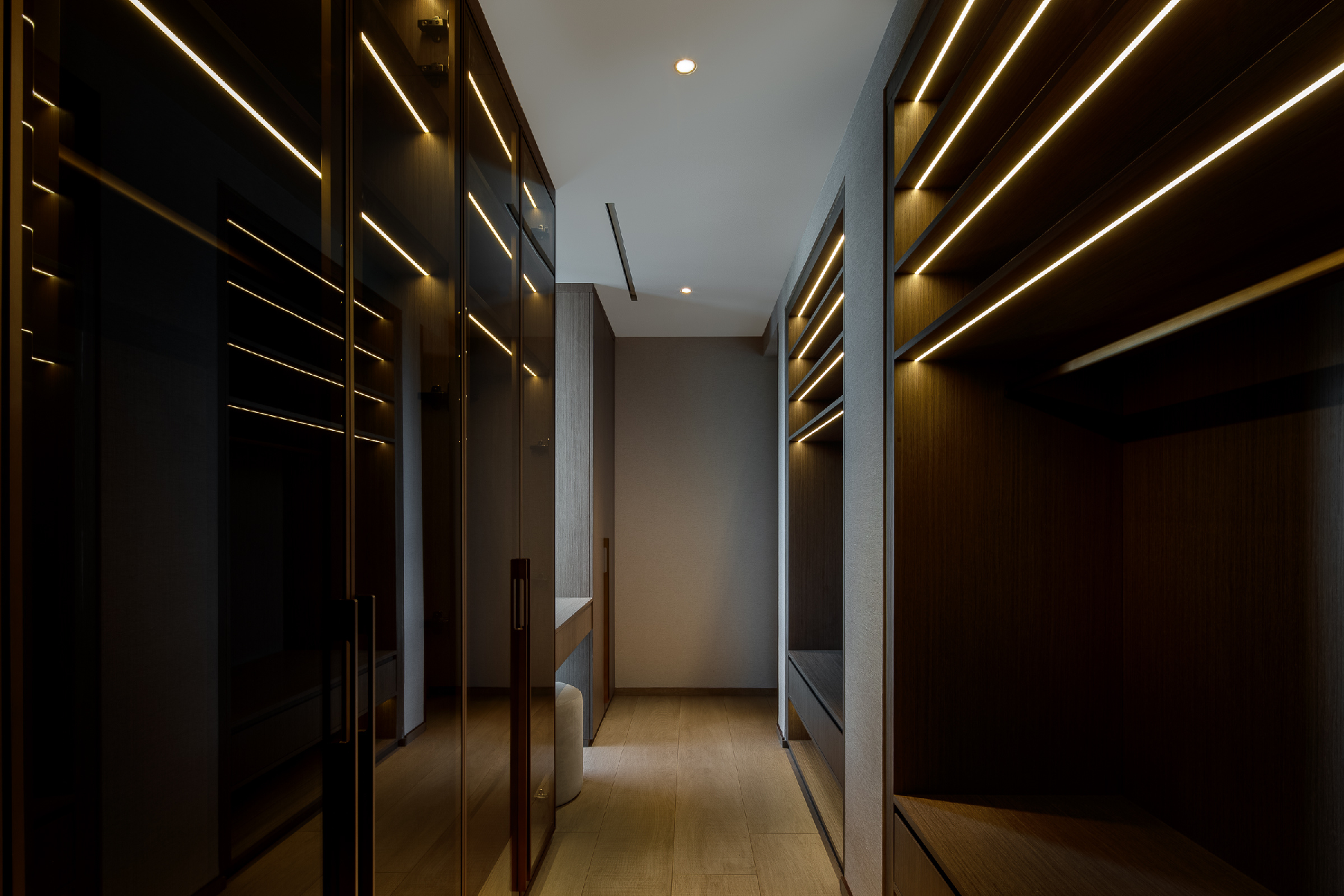 Emirates Hills Dubai 7 Bedroom Luxury Villa Eden House with Golf Course Views - METALUXURY