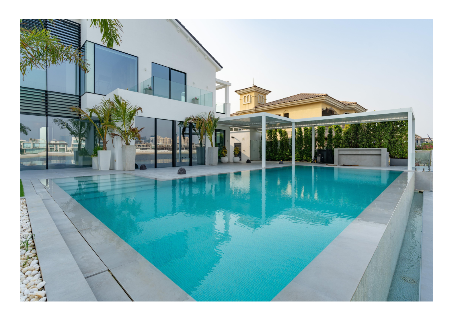 Modern 6-Bedroom Luxury Villa in Palm Jumeirah, Dubai - METALUXURY