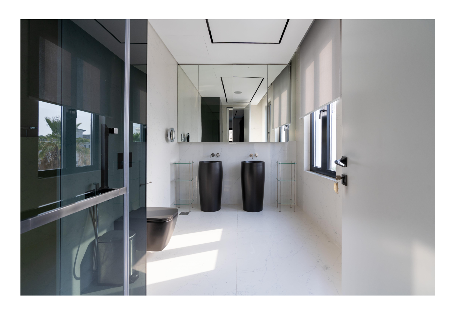 Modern 6-Bedroom Luxury Villa in Palm Jumeirah, Dubai - METALUXURY