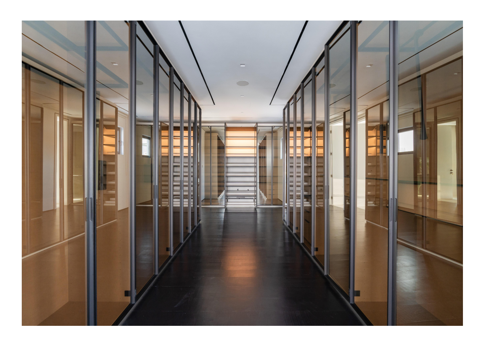 Modern 6-Bedroom Luxury Villa in Palm Jumeirah, Dubai - METALUXURY