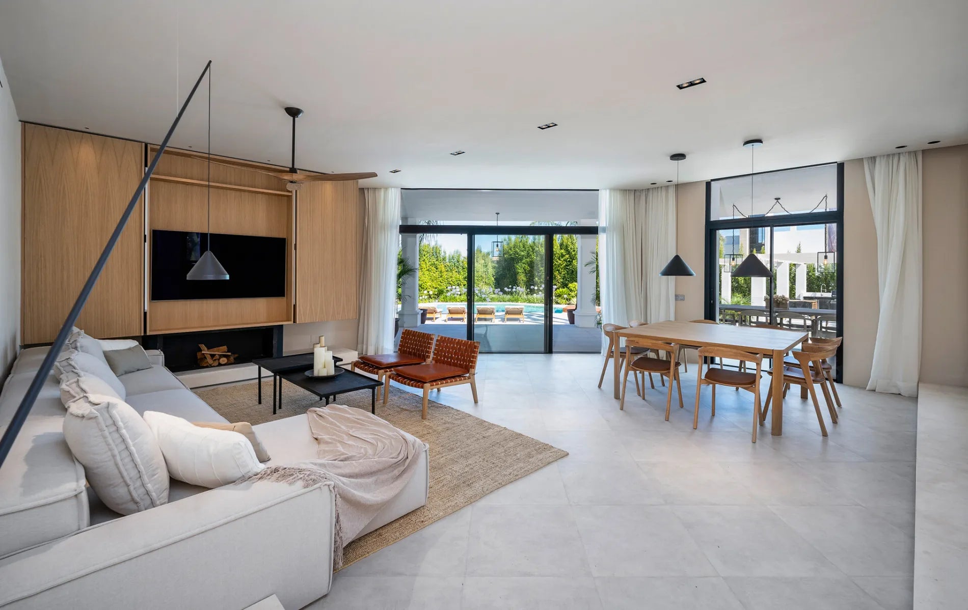 Elegant Completely Refurbished 6 Bedroom Villa With Sea Views La Cerquilla Nueva Andalucia - METALUXURY