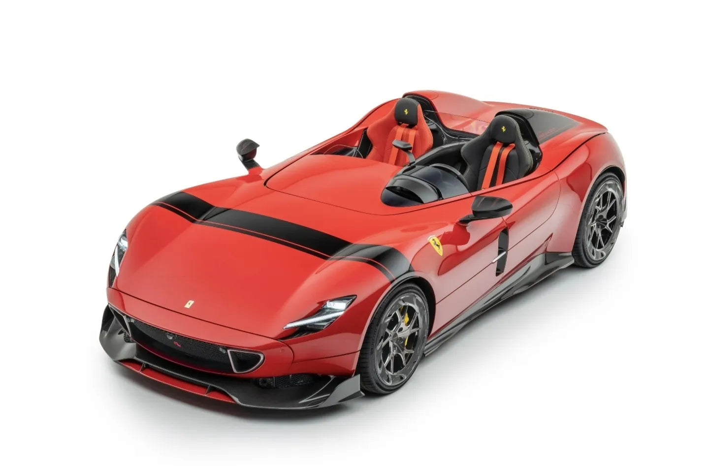 2023 Ferrari Monza SP2 - METALUXURY